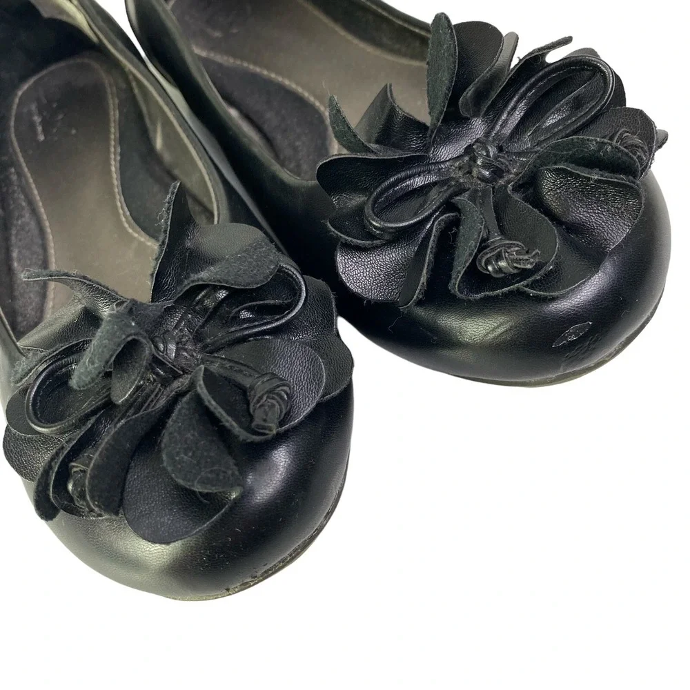 BOC Born Flat Shoes Black Flower Girl's Youth Slip On Size US 3‎ EU 34